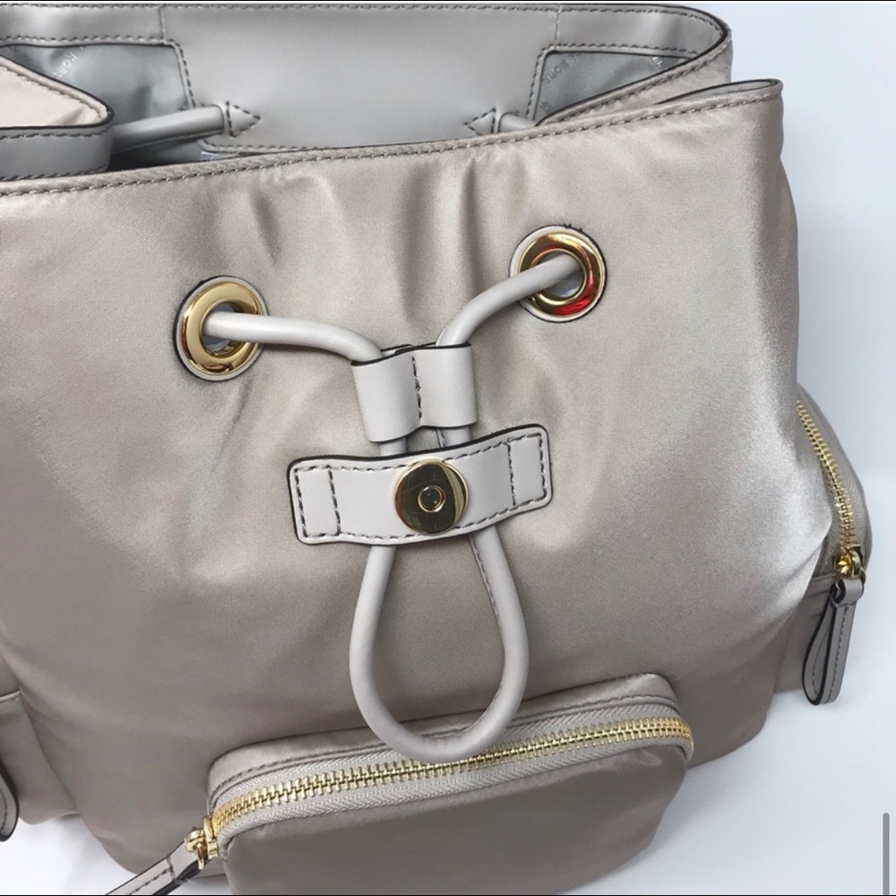 Michael Kors Abbey LG Cargo Backpack Cement BeigeW - Picture 6 of 7